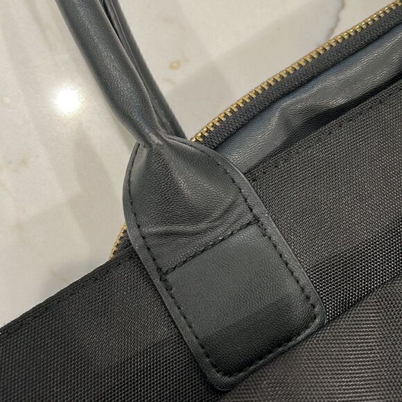 Skip Hop Chelsea Downtown Chic Diaper Satchel - Picture 5 of 6